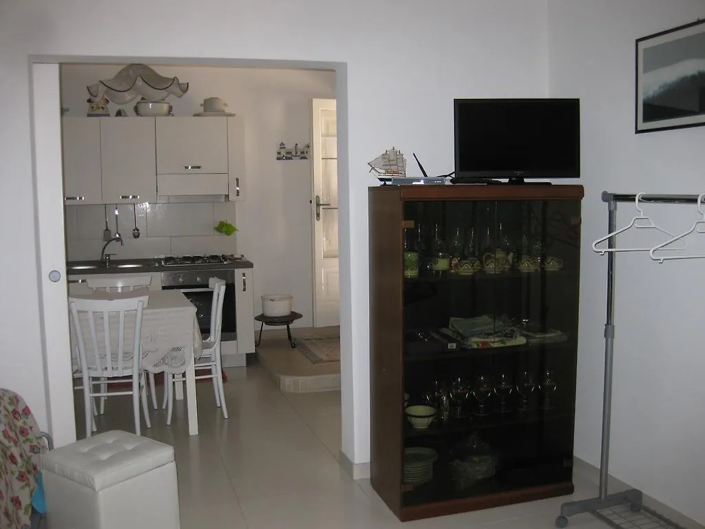 Casa Vacanze Le Rose Marina di Ragusa 0*,  Olaszország