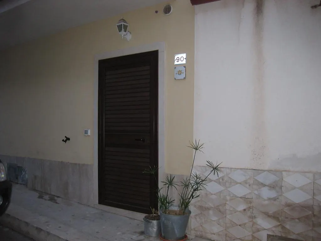 Casa Vacanze Le Rose Marina di Ragusa 0*,